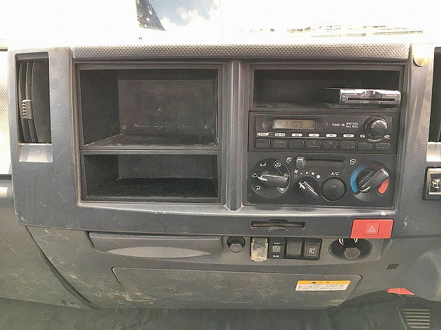 いすゞエルフクレーン4段小型（2t・3t）[写真37]