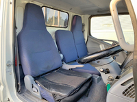 三菱ふそうキャンターアルミブロック小型（2t・3t）[写真28]