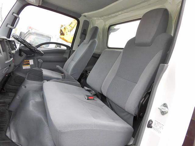 いすゞエルフセーフティローダー小型（2t・3t）[写真28]