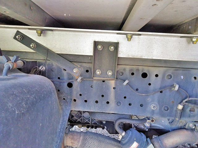 いすゞエルフパネルバン小型（2t・3t）[写真10]