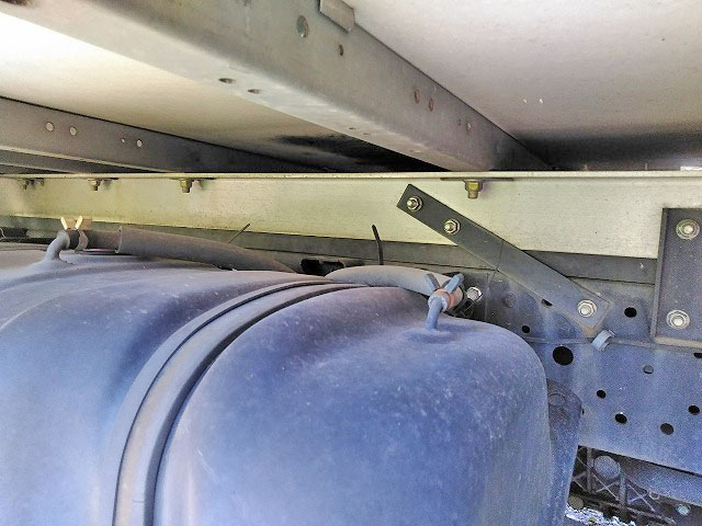 いすゞエルフパネルバン小型（2t・3t）[写真11]