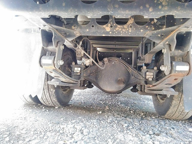 いすゞエルフパネルバン小型（2t・3t）[写真13]