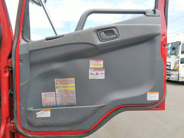 三菱ふそうファイタークレーン4段増トン（6t・8t）[写真31]