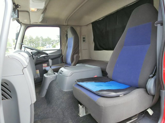 三菱ふそうファイタークレーン4段増トン（6t・8t）[写真32]