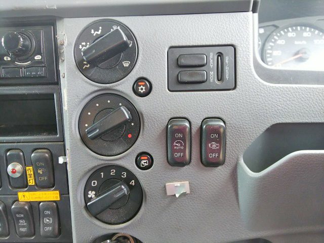 三菱ふそうファイタークレーン4段増トン（6t・8t）[写真39]