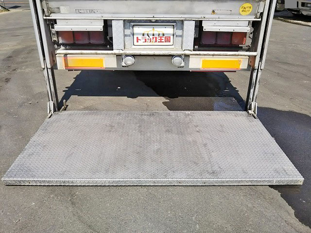 UDトラックスクオン家畜運搬車大型（10t）[写真10]