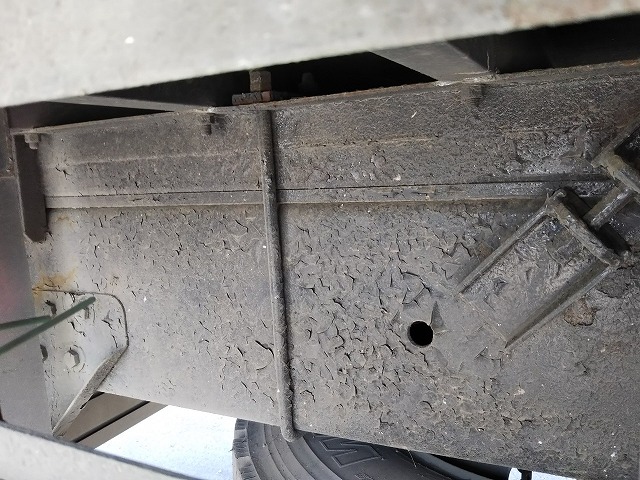 UDトラックスクオン家畜運搬車大型（10t）[写真23]