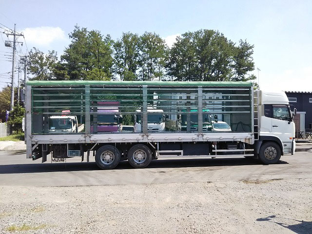 UDトラックスクオン家畜運搬車大型（10t）[写真06]
