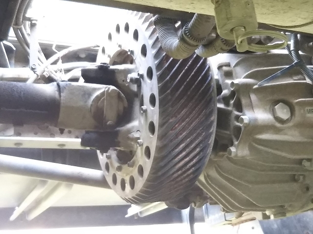 UDトラックスクオンダンプ大型（10t）[写真19]