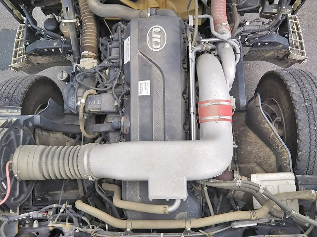 UDトラックスクオンダンプ大型（10t）[写真23]