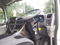 UDトラックスクオンダンプ大型（10t）[写真29]