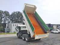 UDトラックスクオンダンプ大型（10t）[写真02]