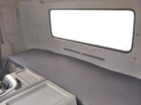 UDトラックスクオンダンプ大型（10t）[写真32]