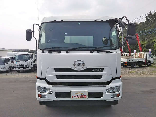 UDトラックスクオンダンプ大型（10t）[写真09]