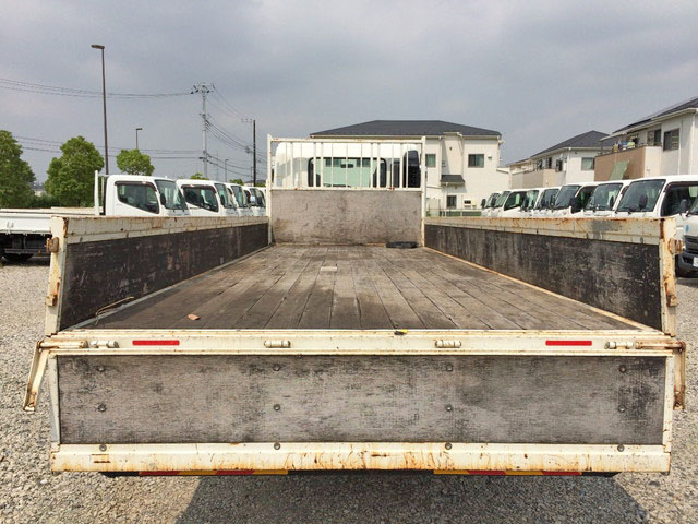 日野レンジャー平ボディ中型（4t）[写真12]