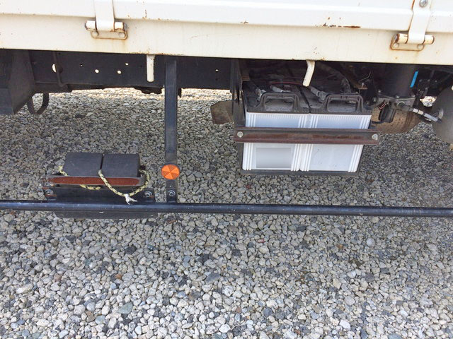 日野レンジャー平ボディ中型（4t）[写真20]