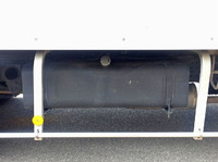 三菱ふそうキャンターアルミバン小型（2t・3t）[写真19]