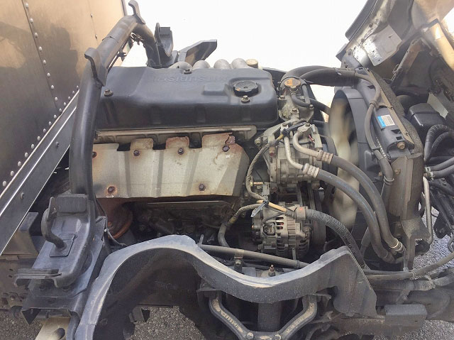 三菱ふそうキャンターアルミバン小型（2t・3t）[写真26]