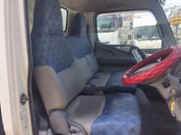 三菱ふそうキャンターアルミバン小型（2t・3t）[写真30]