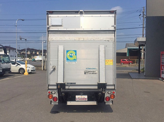 三菱ふそうキャンターアルミバン小型（2t・3t）[写真09]