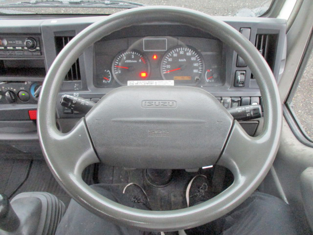 いすゞエルフアルミブロック小型（2t・3t）[写真24]