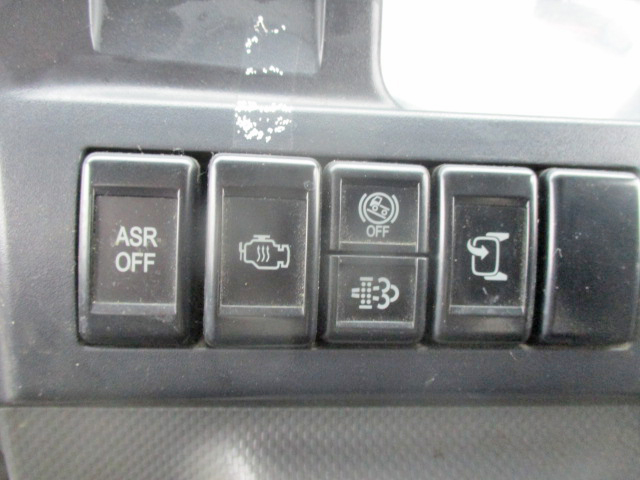 いすゞエルフアルミブロック小型（2t・3t）[写真26]