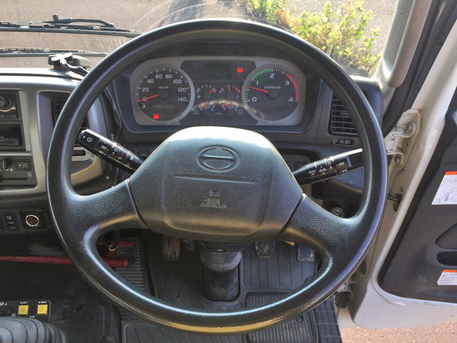 日野レンジャーダンプ中型（4t）[写真32]