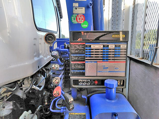 いすゞフォワードクレーン4段中型（4t）[写真13]