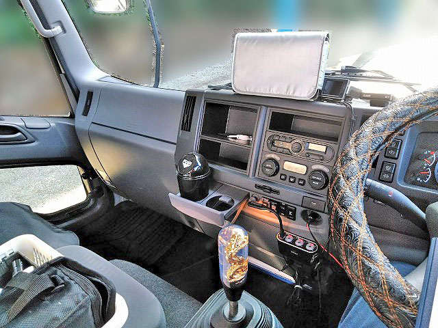 いすゞフォワードクレーン4段中型（4t）[写真26]