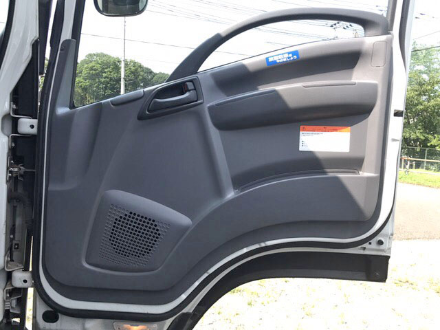 いすゞフォワードアルミウイング中型（4t）[写真27]