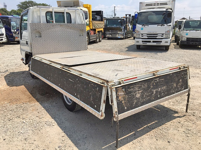 いすゞエルフ平ボディ小型（2t・3t）[写真12]