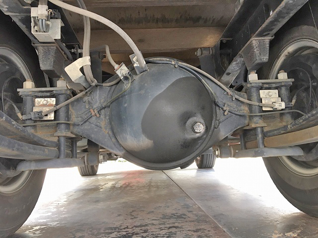 いすゞエルフ平ボディ小型（2t・3t）[写真18]