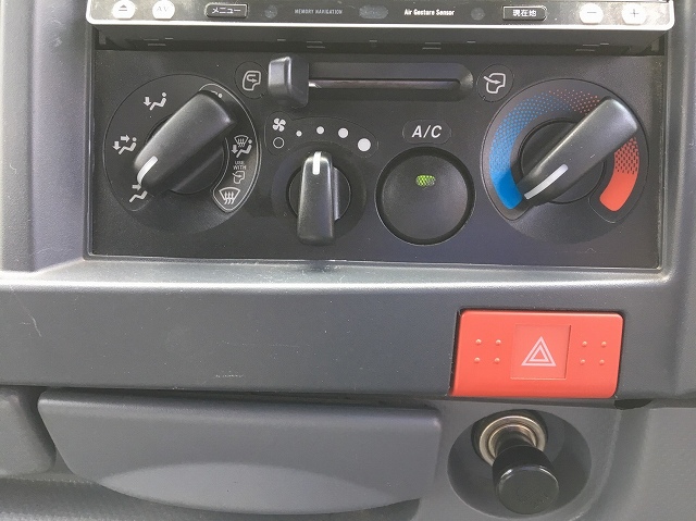 いすゞエルフ平ボディ小型（2t・3t）[写真38]