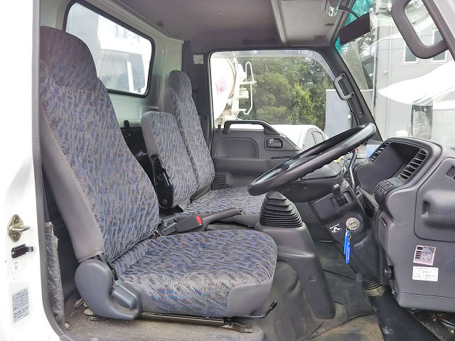 いすゞエルフクレーン6段小型（2t・3t）[写真31]