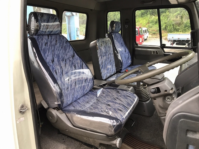 日野レンジャーセルフクレーン3段増トン（6t・8t）[写真30]