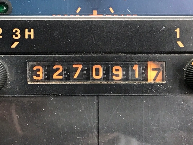 日野レンジャーセルフクレーン3段増トン（6t・8t）[写真37]