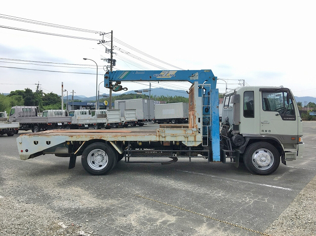 日野レンジャーセルフクレーン3段増トン（6t・8t）[写真07]