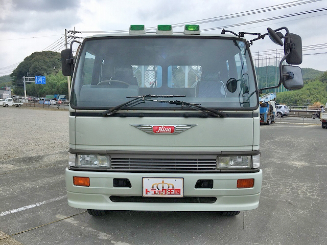 日野レンジャーセルフクレーン3段増トン（6t・8t）[写真09]