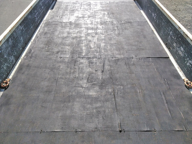 日野デュトロ平ボディ小型（2t・3t）[写真11]