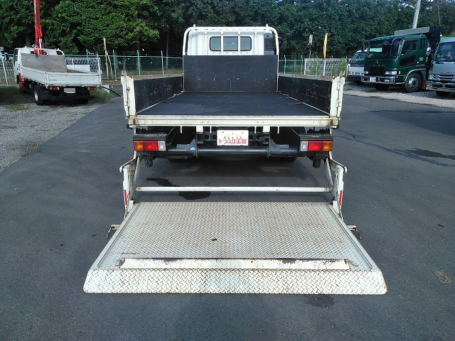 日野デュトロ平ボディ小型（2t・3t）[写真09]