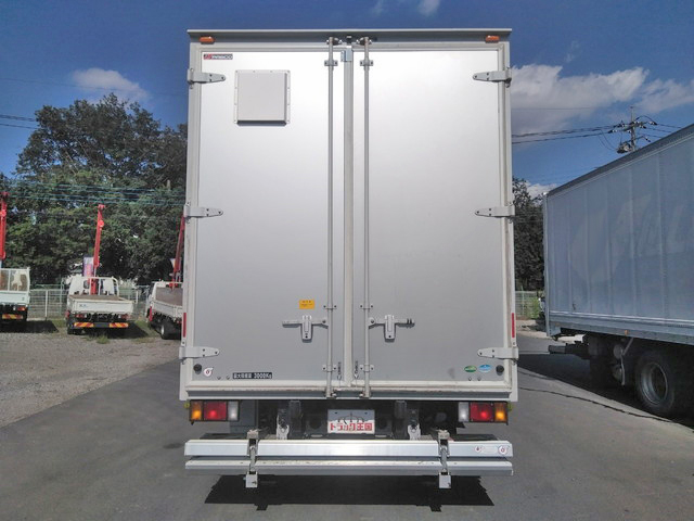 いすゞエルフアルミバン小型（2t・3t）[写真10]