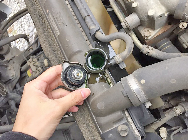 いすゞエルフダンプ小型（2t・3t）[写真18]