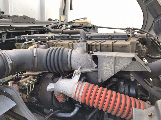 三菱ふそうスーパーグレートパネルウイング大型（10t）[写真25]