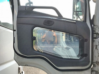 三菱ふそうスーパーグレートパネルウイング大型（10t）[写真27]