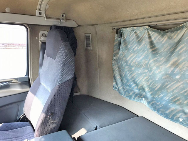 三菱ふそうスーパーグレートパネルウイング大型（10t）[写真33]