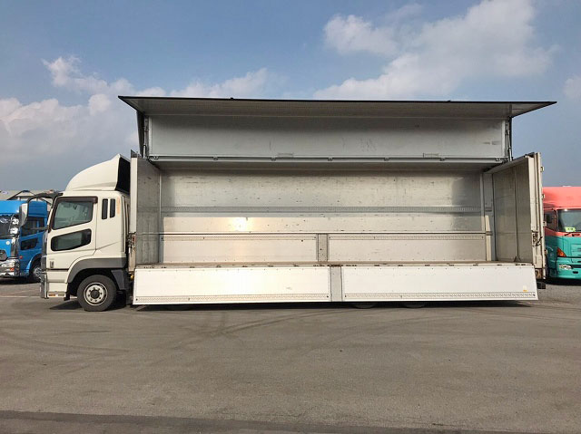 三菱ふそうスーパーグレートパネルウイング大型（10t）[写真06]