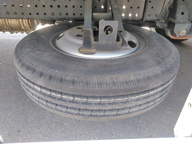 いすゞエルフアルミバン小型（2t・3t）[写真17]