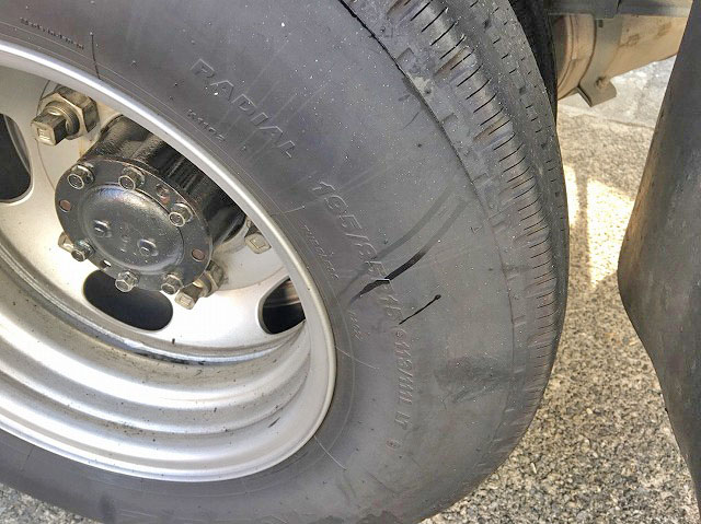 三菱ふそうキャンターアルミバン小型（2t・3t）[写真12]