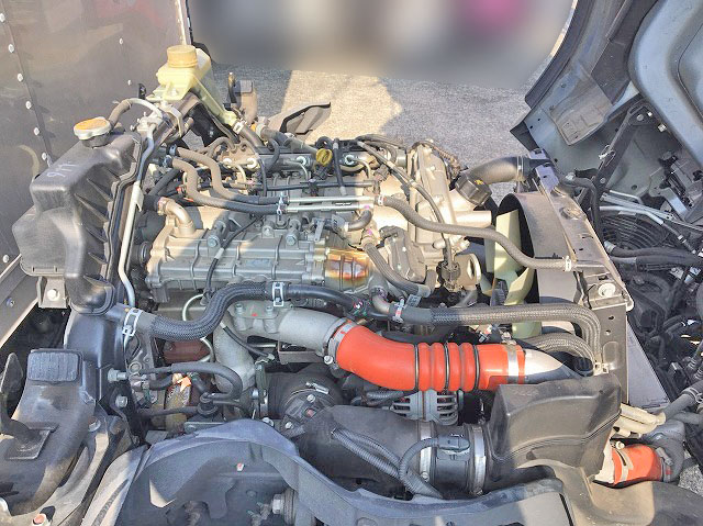 三菱ふそうキャンターアルミバン小型（2t・3t）[写真16]