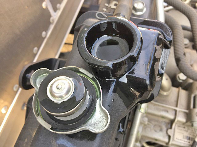 三菱ふそうキャンターアルミバン小型（2t・3t）[写真18]